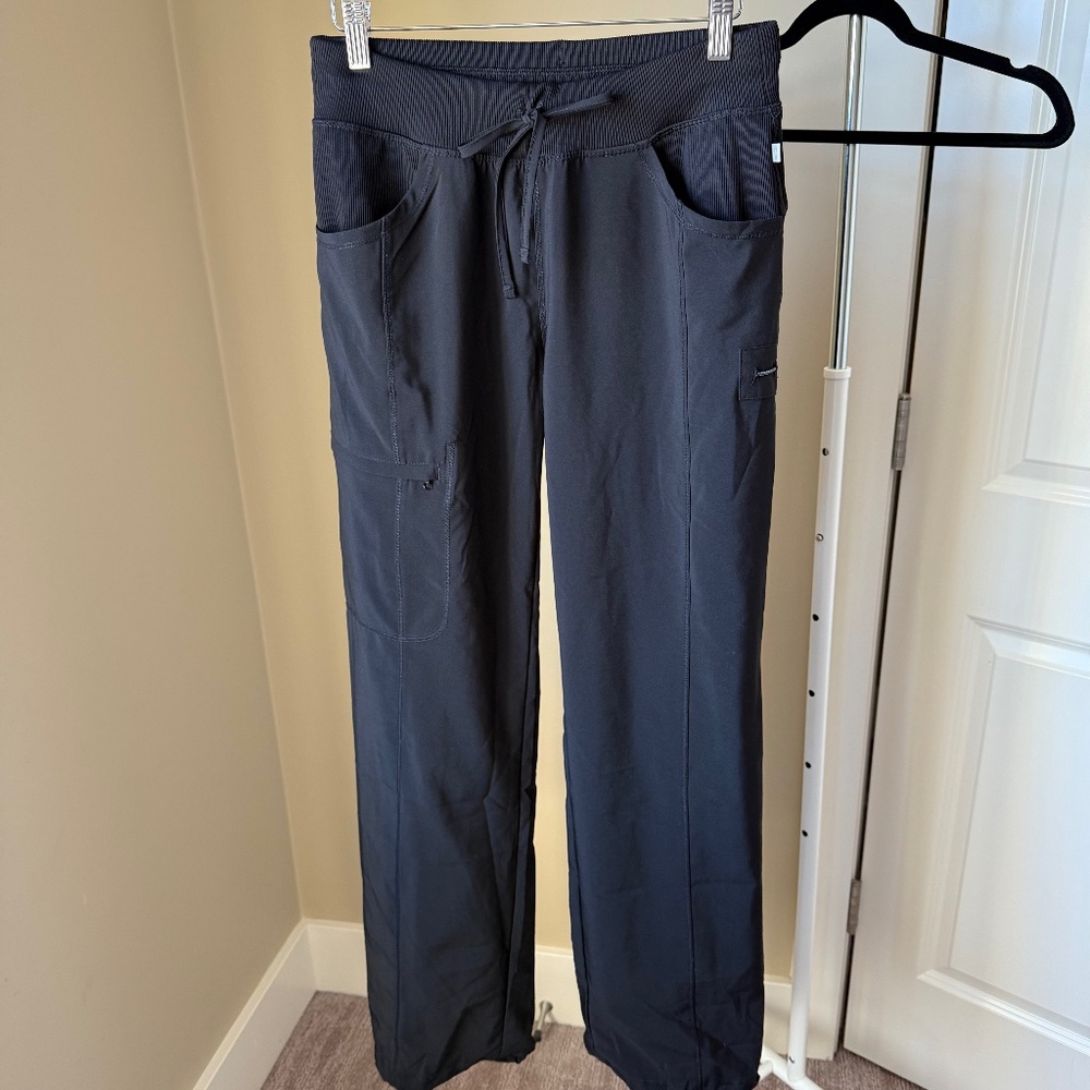 Cherokee Infinity 4 pocket Scrub Pants - Small